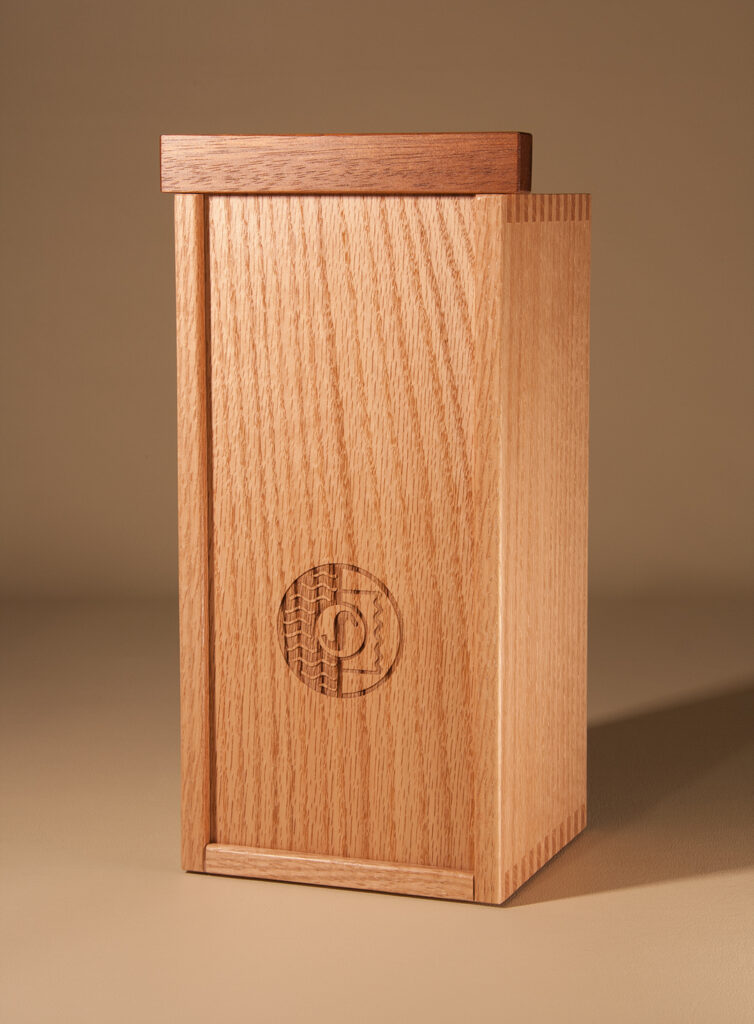 Shure Microphone Presentation Box with engraved logo in Red Oak